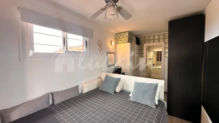 Image No.61-2 Bed Townhouse for sale