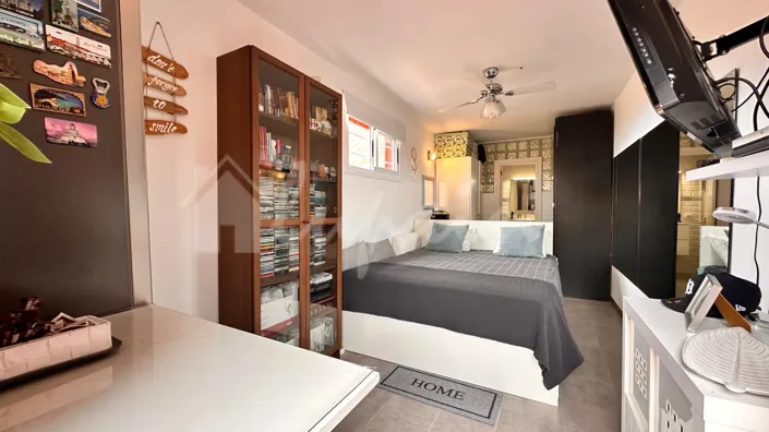 Image No.62-2 Bed Townhouse for sale