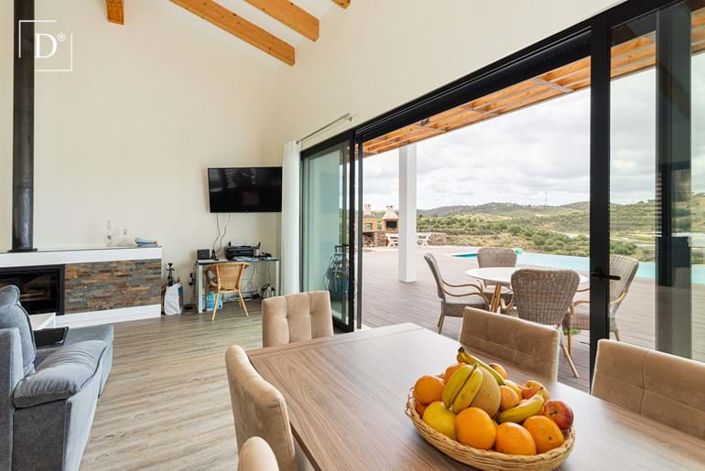 Image No.12-6 Bed Villa for sale