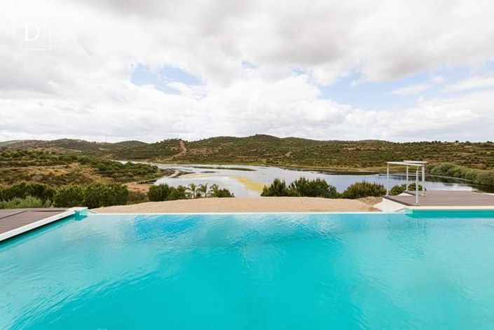 Image No.17-6 Bed Villa for sale