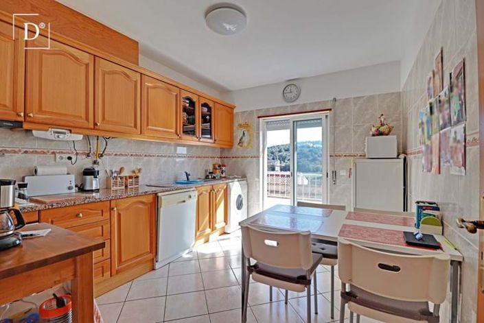 Image No.3-3 Bed Apartment for sale