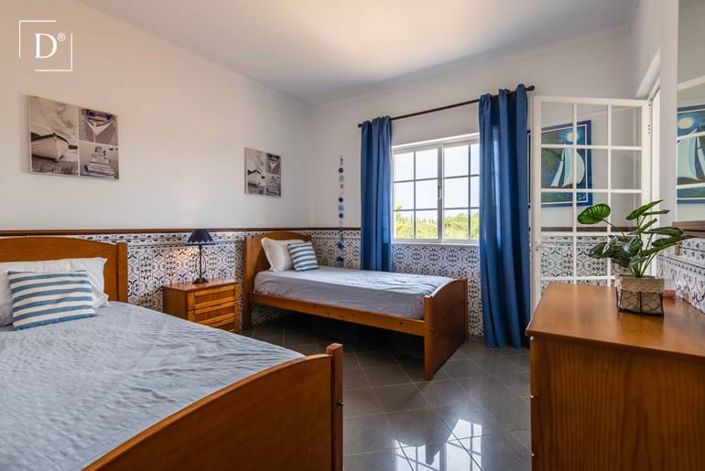 Image No.28-8 Bed Villa for sale