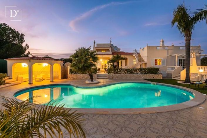 Image No.5-8 Bed Villa for sale