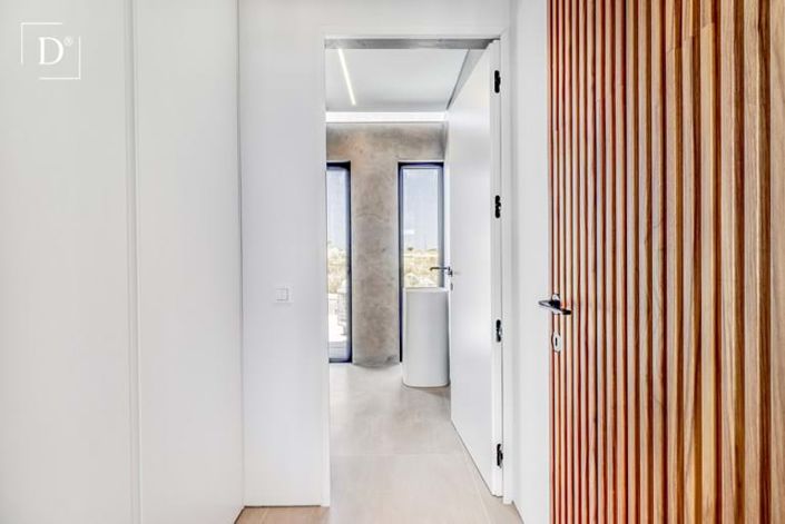 Image No.19-2 Bed Villa for sale