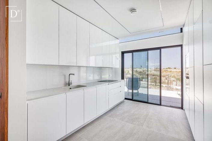 Image No.9-2 Bed Villa for sale