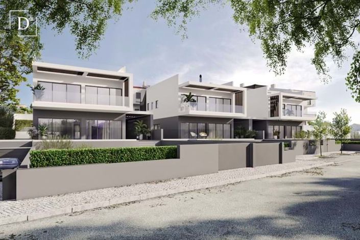 Image No.5-4 Bed Land for sale