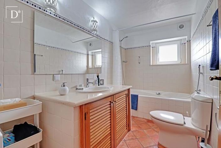 Image No.17-4 Bed Villa for sale