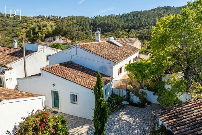 Image No.1-5 Bed Villa for sale