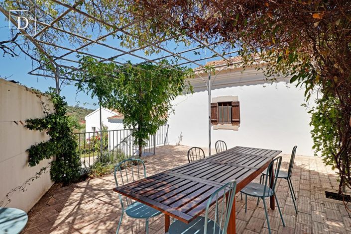 Image No.29-5 Bed Villa for sale