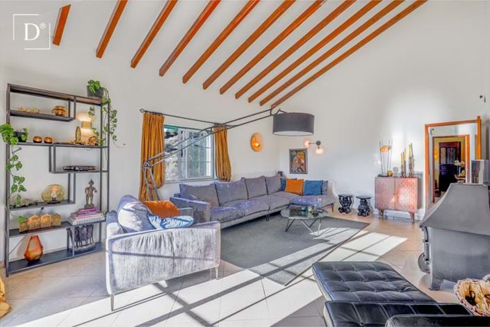 Image No.3-3 Bed Villa for sale