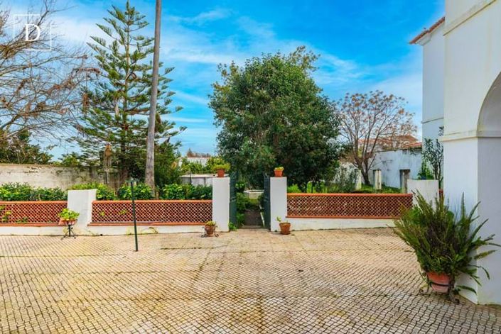 Image No.15-6 Bed Villa for sale