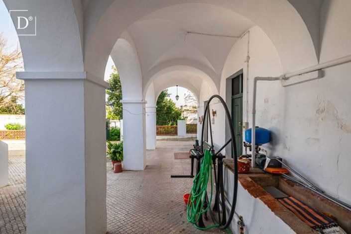 Image No.60-6 Bed Villa for sale