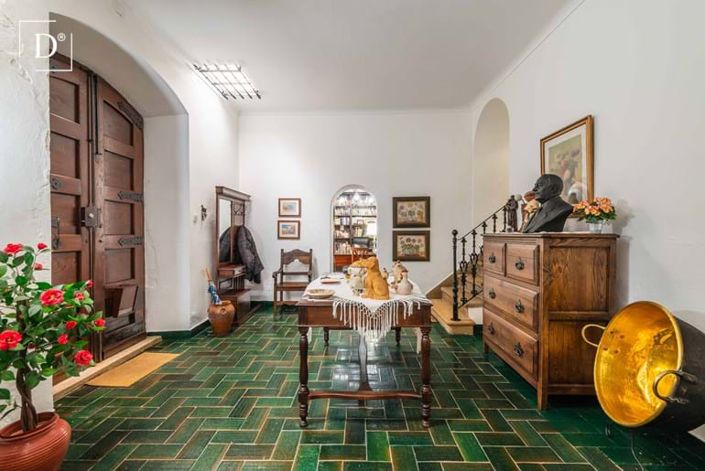 Image No.13-6 Bed Villa for sale