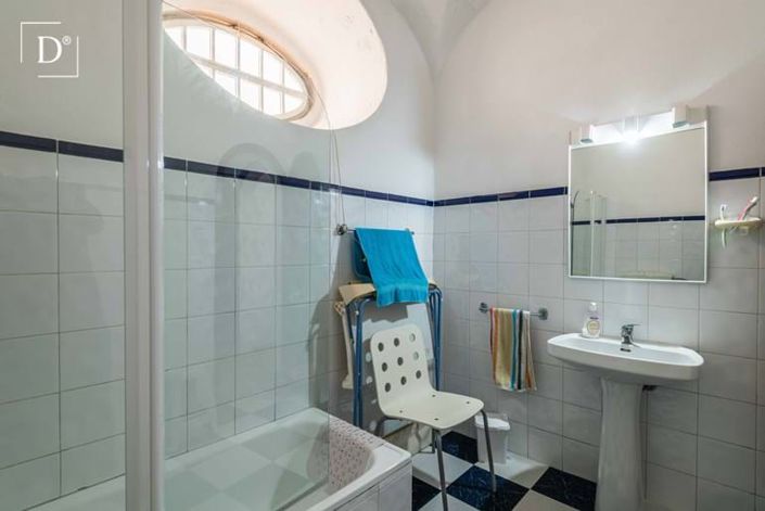 Image No.58-6 Bed Villa for sale