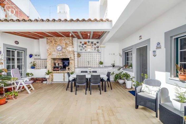 Image No.27-3 Bed Villa for sale