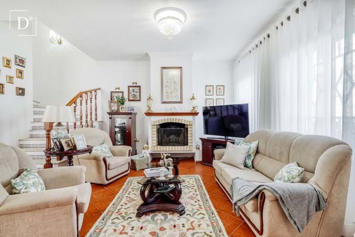 Image No.3-3 Bed Villa for sale