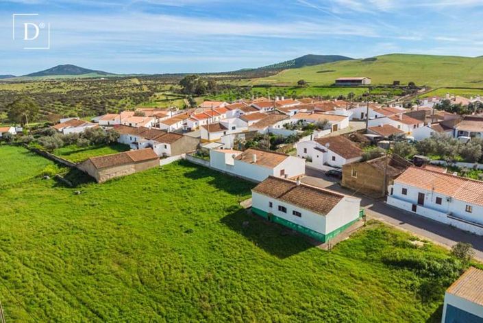 Image No.7-2 Bed Villa for sale