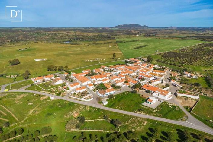 Image No.9-2 Bed Villa for sale