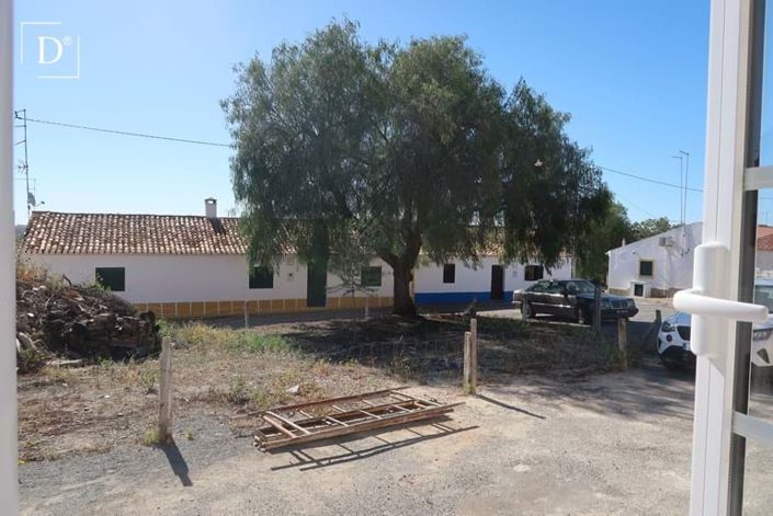 Image No.20-Villa for sale