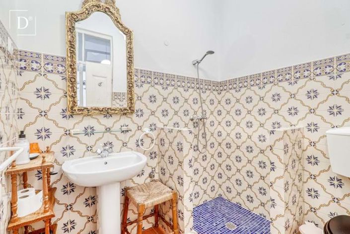 Image No.12-5 Bed Villa for sale