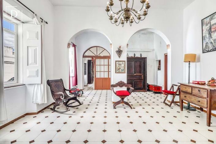 Image No.2-5 Bed Villa for sale