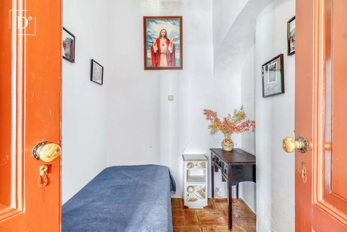 Image No.28-5 Bed Villa for sale