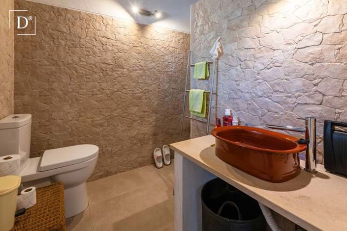 Image No.9-3 Bed Villa for sale