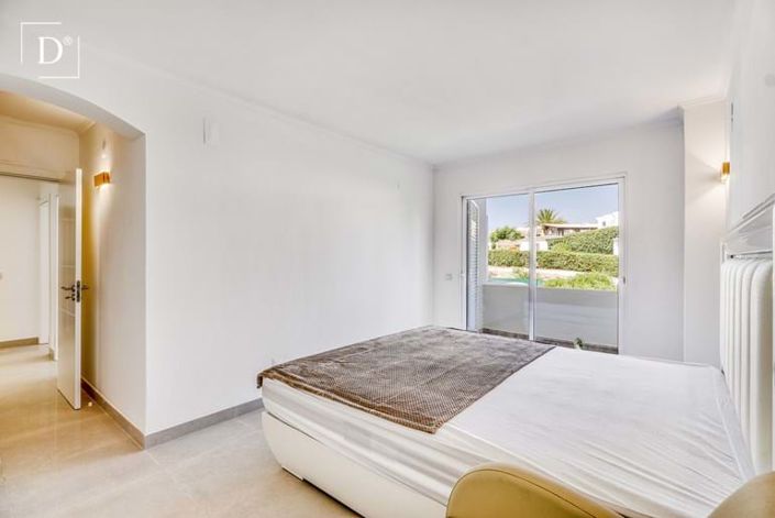 Image No.12-3 Bed Villa for sale