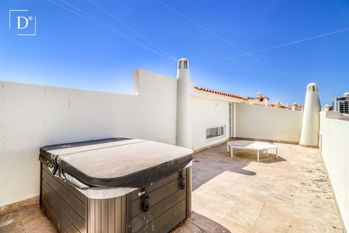 Image No.20-3 Bed Villa for sale