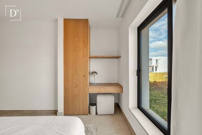 Image No.24-3 Bed Apartment for sale