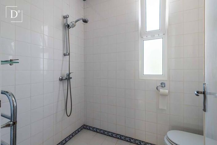 Image No.17-4 Bed Villa for sale