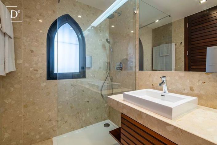 Image No.25-4 Bed Villa for sale