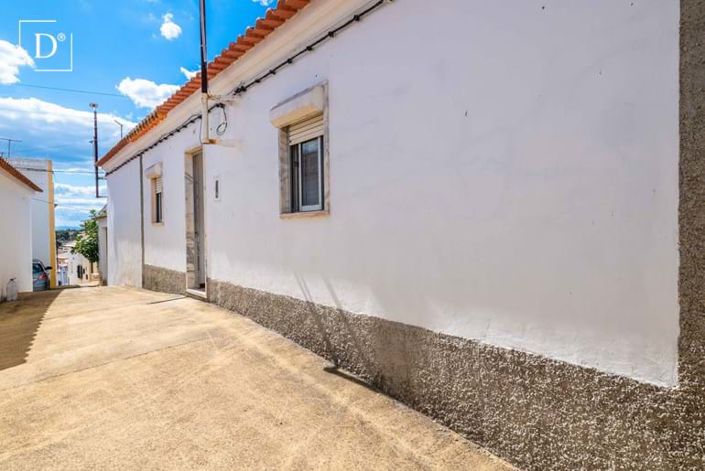 Image No.22-2 Bed Villa for sale