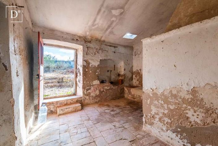 Image No.12-6 Bed Villa for sale