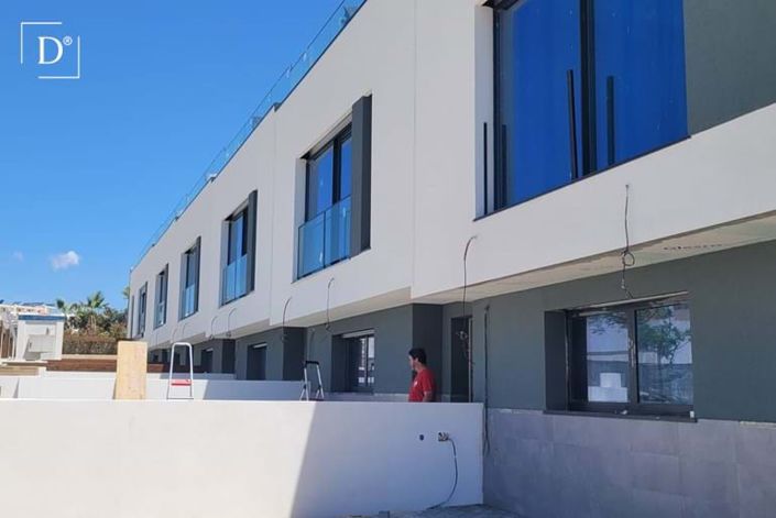 Image No.19-4 Bed Villa for sale