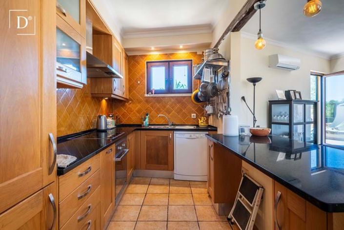 Image No.8-3 Bed Villa for sale