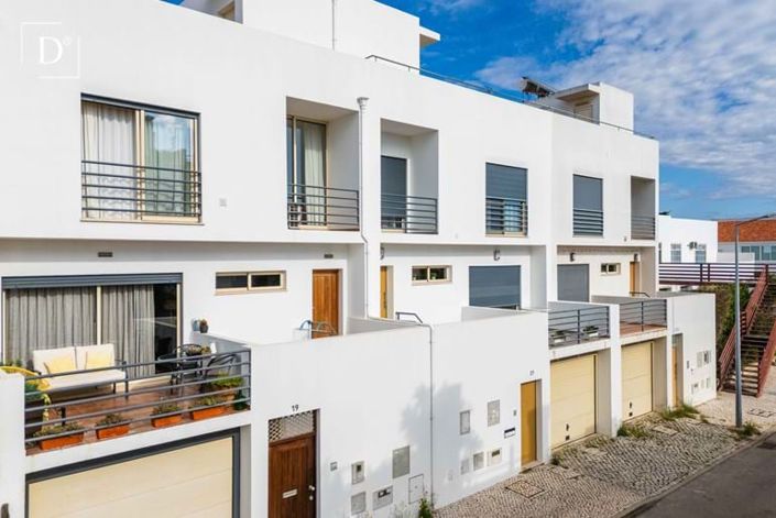 Image No.18-3 Bed Villa for sale