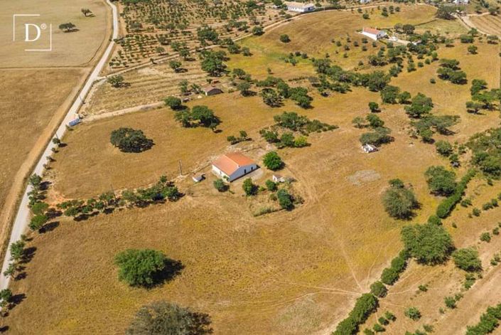 Image No.3-3 Bed Villa for sale