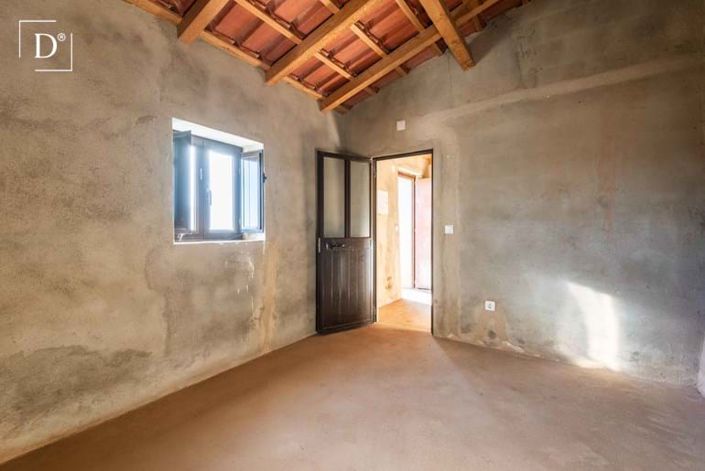 Image No.8-Villa for sale