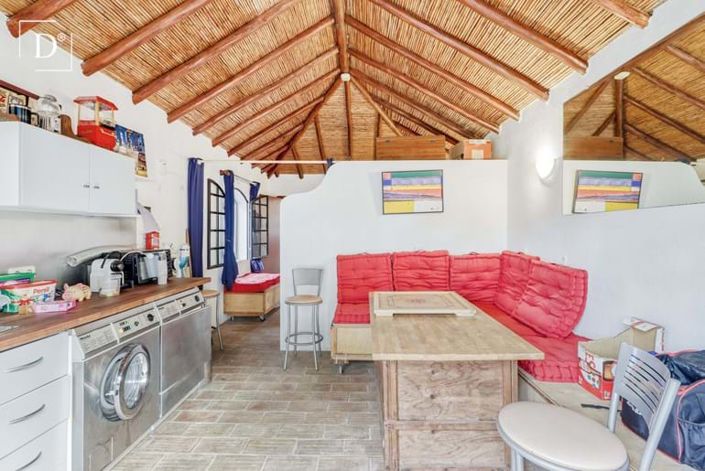 Image No.26-7 Bed Property for sale