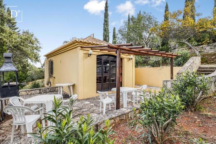 Image No.30-7 Bed Property for sale