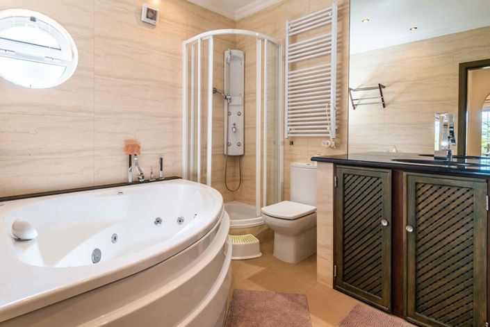 Image No.14-4 Bed Villa for sale