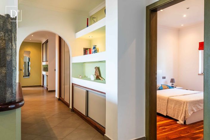 Image No.6-4 Bed Villa for sale