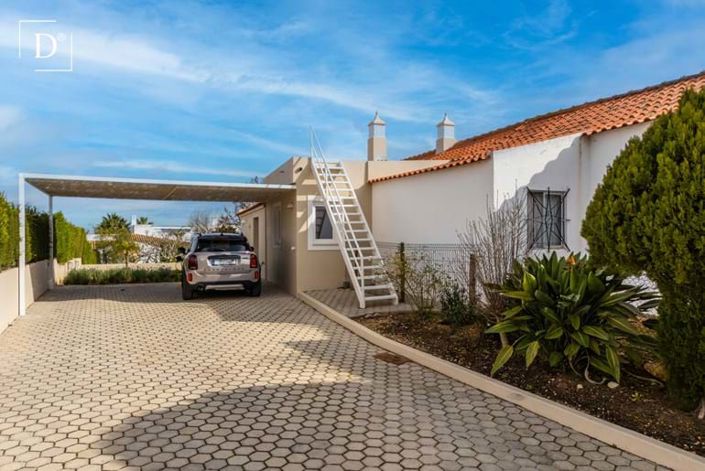 Image No.23-3 Bed Villa for sale