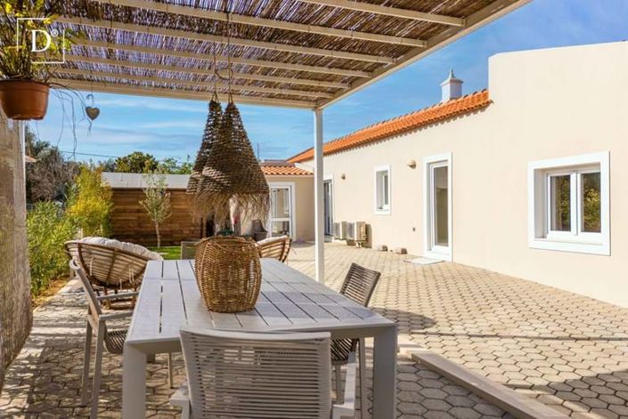 Image No.10-3 Bed Villa for sale