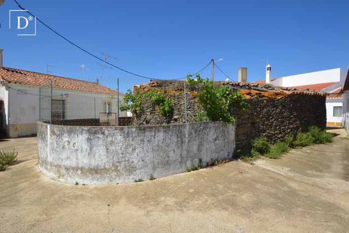 Image No.1-Villa for sale