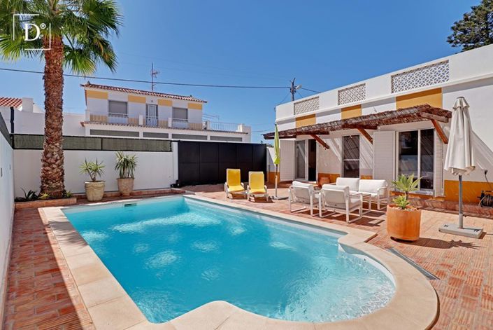 Image No.11-2 Bed Villa for sale