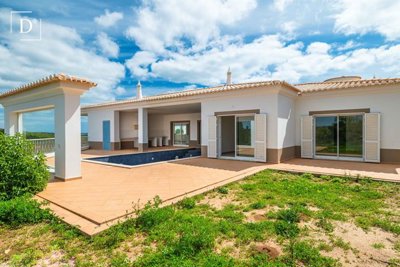 4 Bed Villa for sale