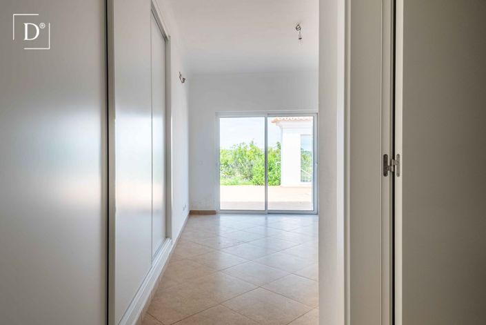 Image No.31-4 Bed Villa for sale