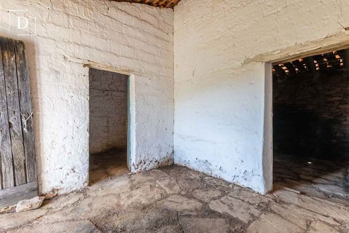 Image No.15-Villa for sale